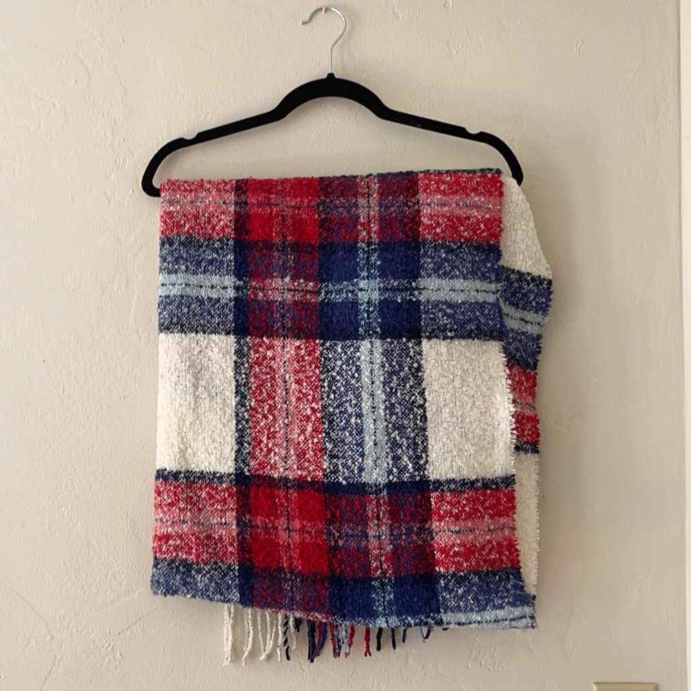 AE Plaid Blanket Scarf